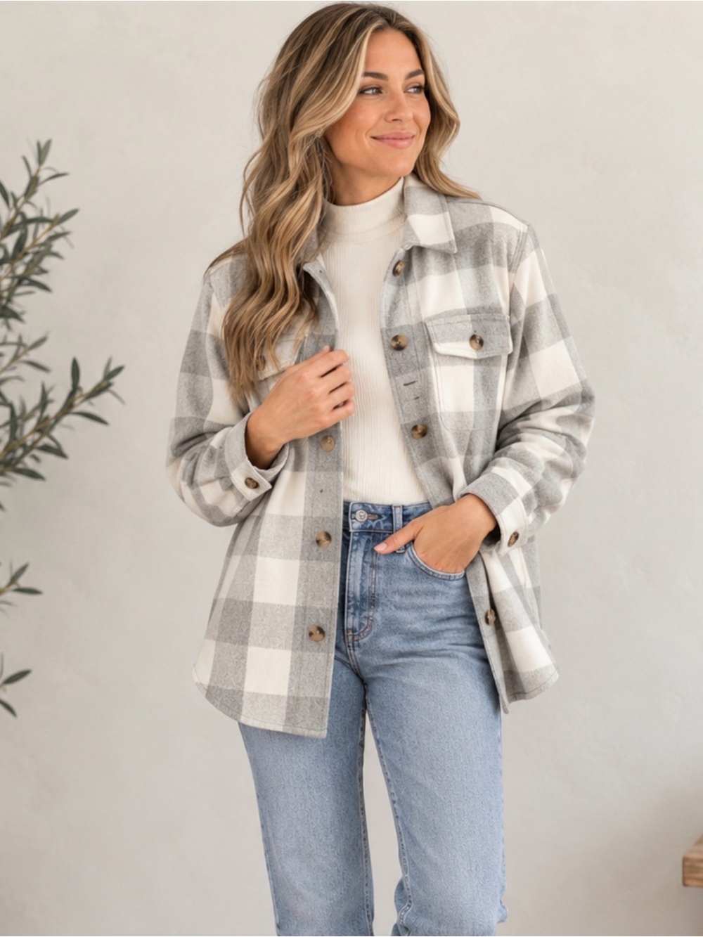 Old Navy Soft Brushed Plaid Shacket Gray White Women’s M